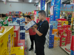 社区意愿者们成为食物平安学问的“宣讲员